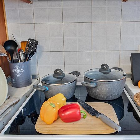 House Of Velenia - 2 Bedroom Apartment Near Old Town, Airport And Bus Station Corfu  Экстерьер фото