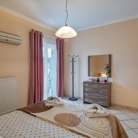 House Of Velenia - 2 Bedroom Apartment Near Old Town, Airport And Bus Station Corfu  Экстерьер фото