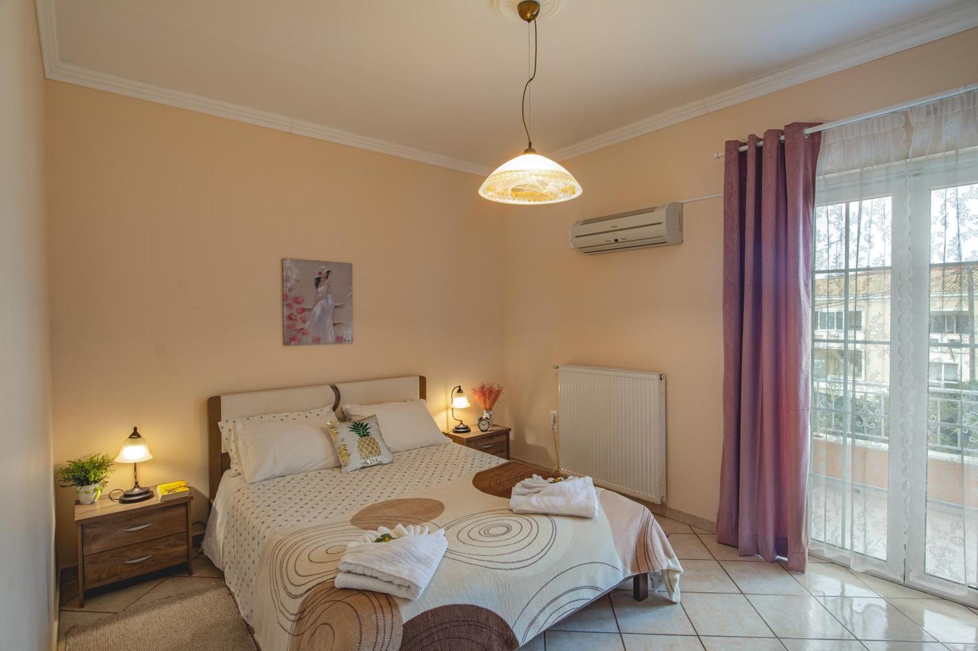 House Of Velenia - 2 Bedroom Apartment Near Old Town, Airport And Bus Station Corfu  Экстерьер фото